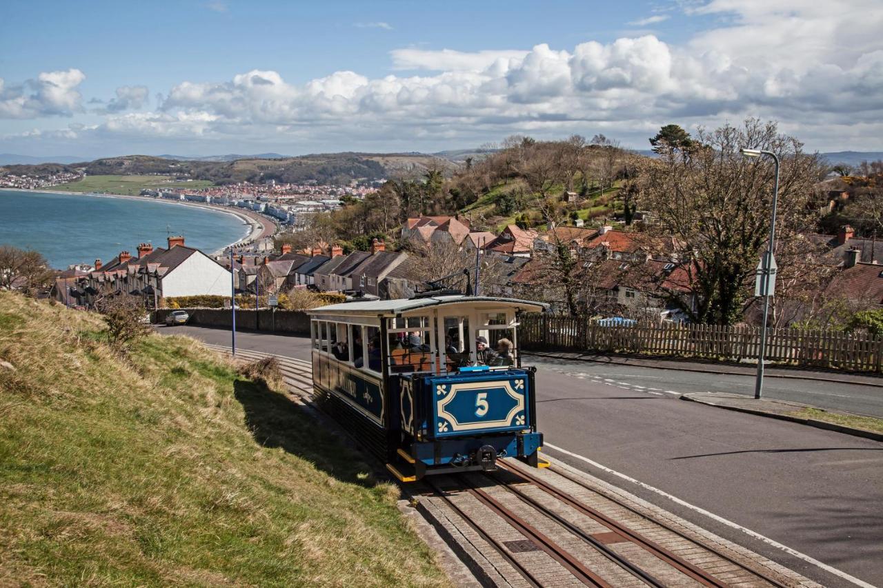 Hotel The Rosedene Llandudno Esterno foto