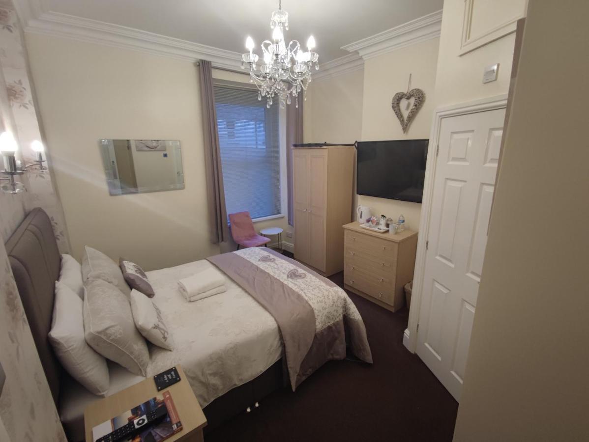 Hotel The Rosedene Llandudno Esterno foto