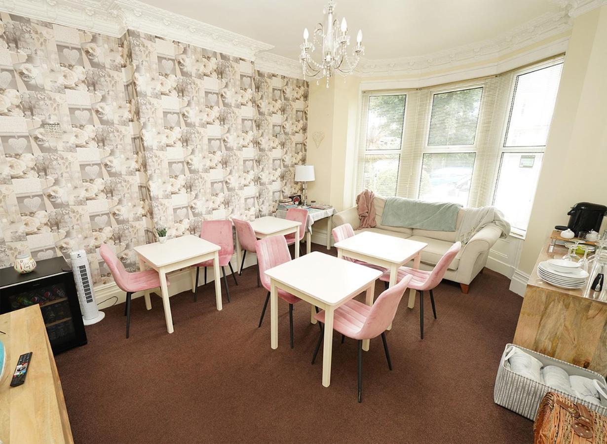 Hotel The Rosedene Llandudno Esterno foto