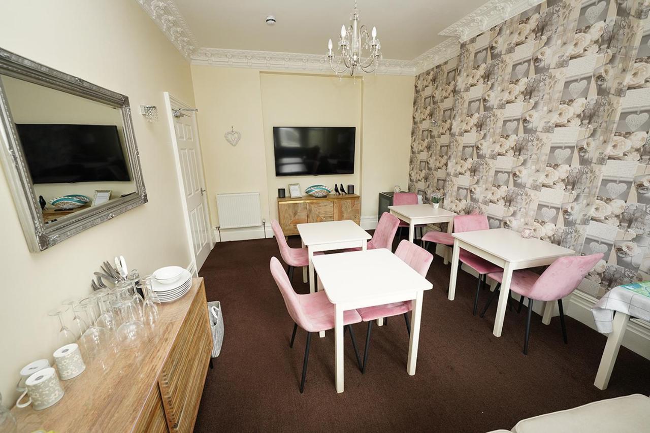 Hotel The Rosedene Llandudno Esterno foto