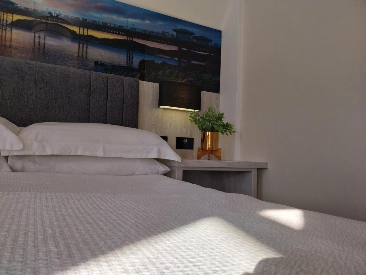 Hotel The Rosedene Llandudno Esterno foto